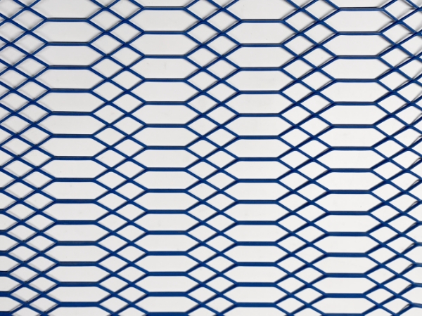 蓝色的哥特式网孔钢板网。