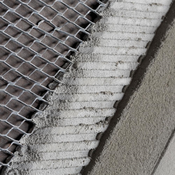 钢板网抹灰网用于混凝土墙内部加固。